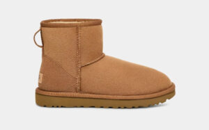 Women's Ugg Classic Mini II 1016222 Size 10 Chestnut Suede Twinface Winter Boots
