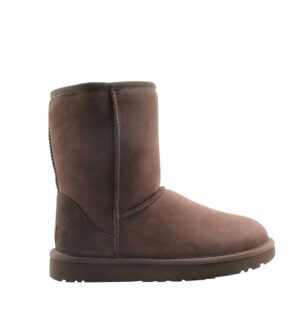 Women's Classic Short Boot In Chocolate