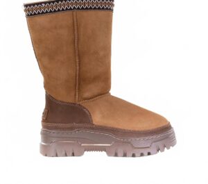 Women's Classic Tall Trailgazer Boots In Chestnut