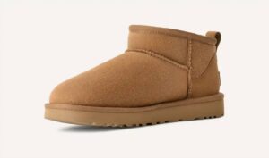 Women's Classic Ultra Mini Boots In Chestnut