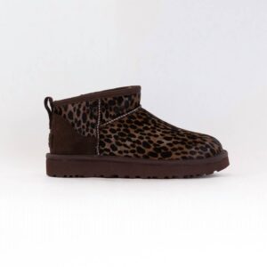 Women's Classic Ultra Mini Caspian Boot In Burnt Cedar