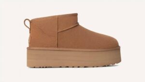 Women's Classic Ultra Mini Platform Boot In Chestnut