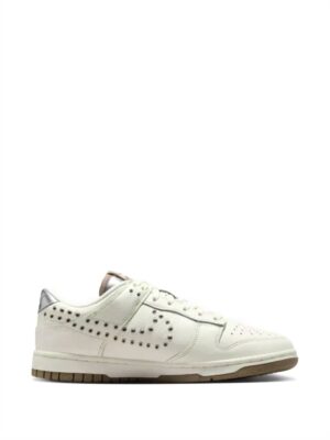 Women's Dunk Low Shoes In Sail Metallic Silver
