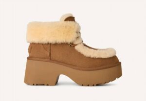 Women's Esmee Lace Up Classic Boot In Chestnut