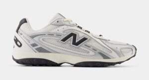 204L Mens Lifestyle Shoes (Silver Metallic/Garter Snake)