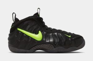Air Foamposite Pro Voltage Mens Basketball Shoes (Black/Voltage Yellow)