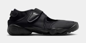 Air Rift Breathe Womens Lifestyle Shoes (Black/White/Black)