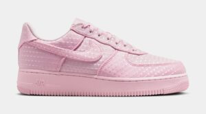 Air Force 1 Low SE Valentines Day Locket Womens Lifestyle Shoes (Pink Foam/Pink Foam/Black)