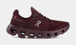 Cloudswift 4 All Day Womens Running Shoes (Maroon/Maroon)