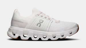 Cloudswift 4 Womens Running Shoes (White/Lily)