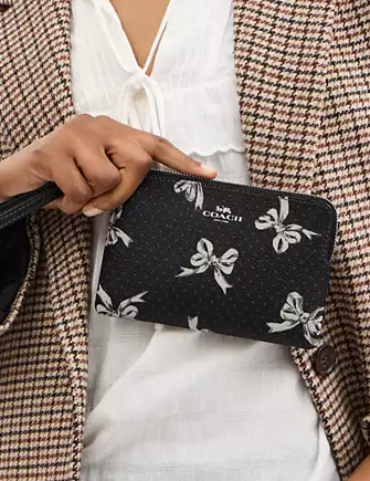 Coach Corner Zip Wristlet With Bow Print - Image 3