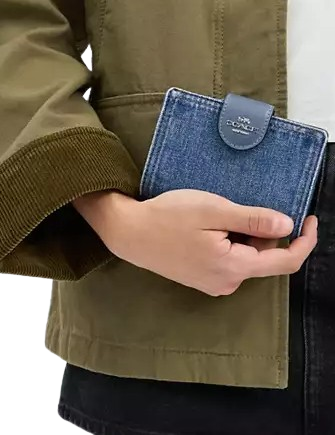 Coach Medium Corner Zip Wallet - Image 3