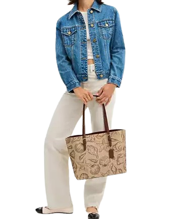 Coach Mollie Tote Bag In Signature Canvas With Shell Print - Image 4