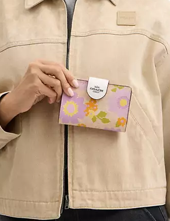 Coach Medium Corner Zip Wallet In Signature Canvas With Floral Print - Image 3