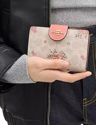 Coach Medium Corner Zip Wallet In Signature Canvas With Floral Print - Image 4