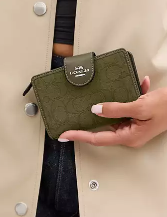 Coach Medium Corner Zip Wallet In Signature Jacquard - Image 2