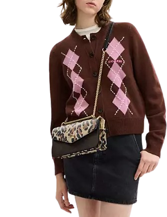 Coach Klare Envelope Crossbody Bag In Signature Canvas With Leopard Print - Image 4