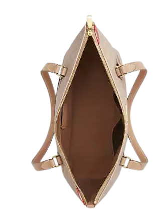 Coach Gallery Tote Bag In Signature Canvas With Lips Print - Image 4