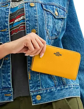 Coach Medium Id Zip Wallet - Image 2