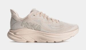 Clifton 10 Womens Running Shoes (Beige)