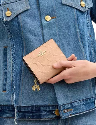 Coach Snap Wallet In Signature Leather With Charm - Image 2