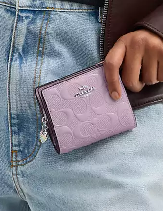 Coach Snap Wallet In Signature Leather With Heart Charm - Image 2