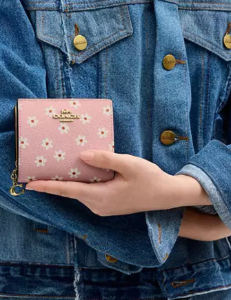 Coach Snap Wallet With Floral Print - Image 2