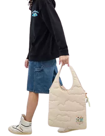 Coach Coachtopia Loop Flat Tote With Cloud Quilting - Image 2
