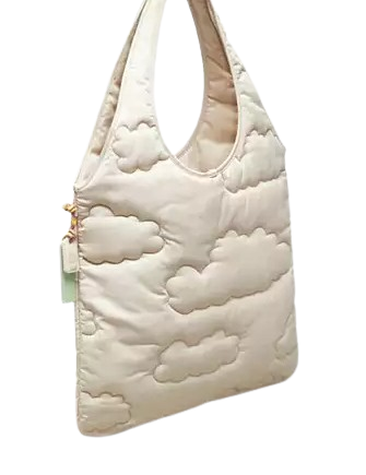Coach Coachtopia Loop Flat Tote With Cloud Quilting - Image 4