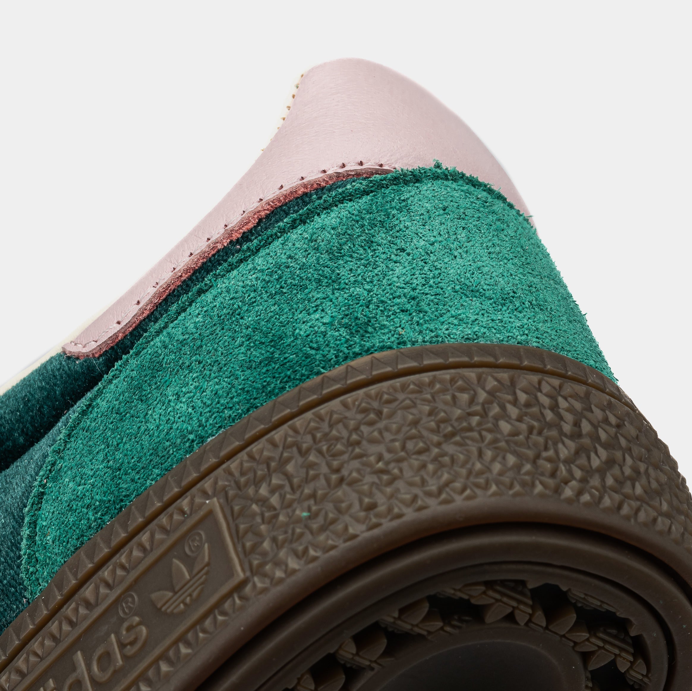 Handball Spezial Velvet Womens Lifestyle Shoes (Green/Pink) - Image 3