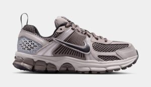 Vomero 5 Grade School Running Shoes (College Grey/Black/Cave Stone)