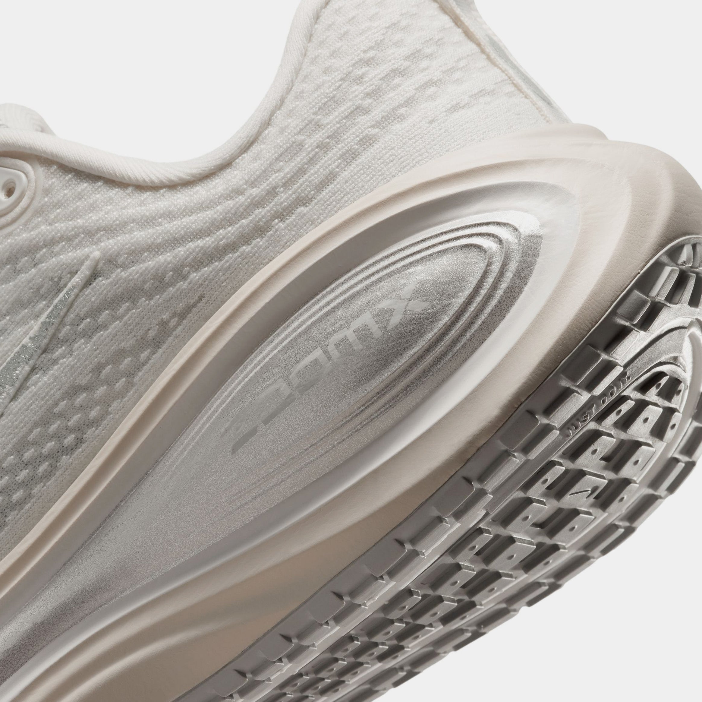 Vomero Plus SE Womens Running Shoes (Phantom/Grey Fog/Light Smoke Grey/Summit White) - Image 6