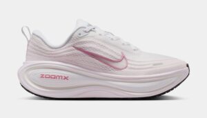 Vomero Plus Womens Running Shoes (White/Peony/Pearl Pink/Phantom)