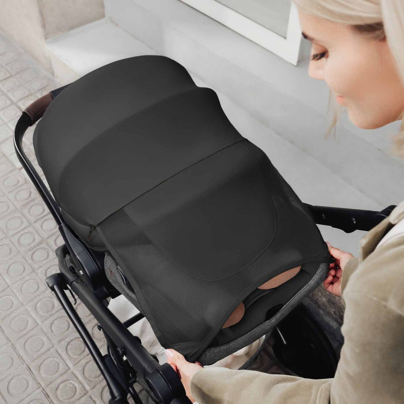 Romer Juni Infant Car Seat - Image 14