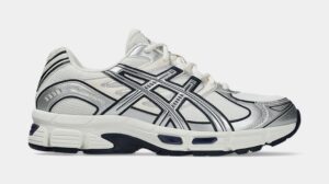 Gel Stratus MC Mens Running Shoes (Cream/Pure Silver)