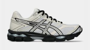 Gel-Cumulus 16 Mens Running Shoes (White/Cream)