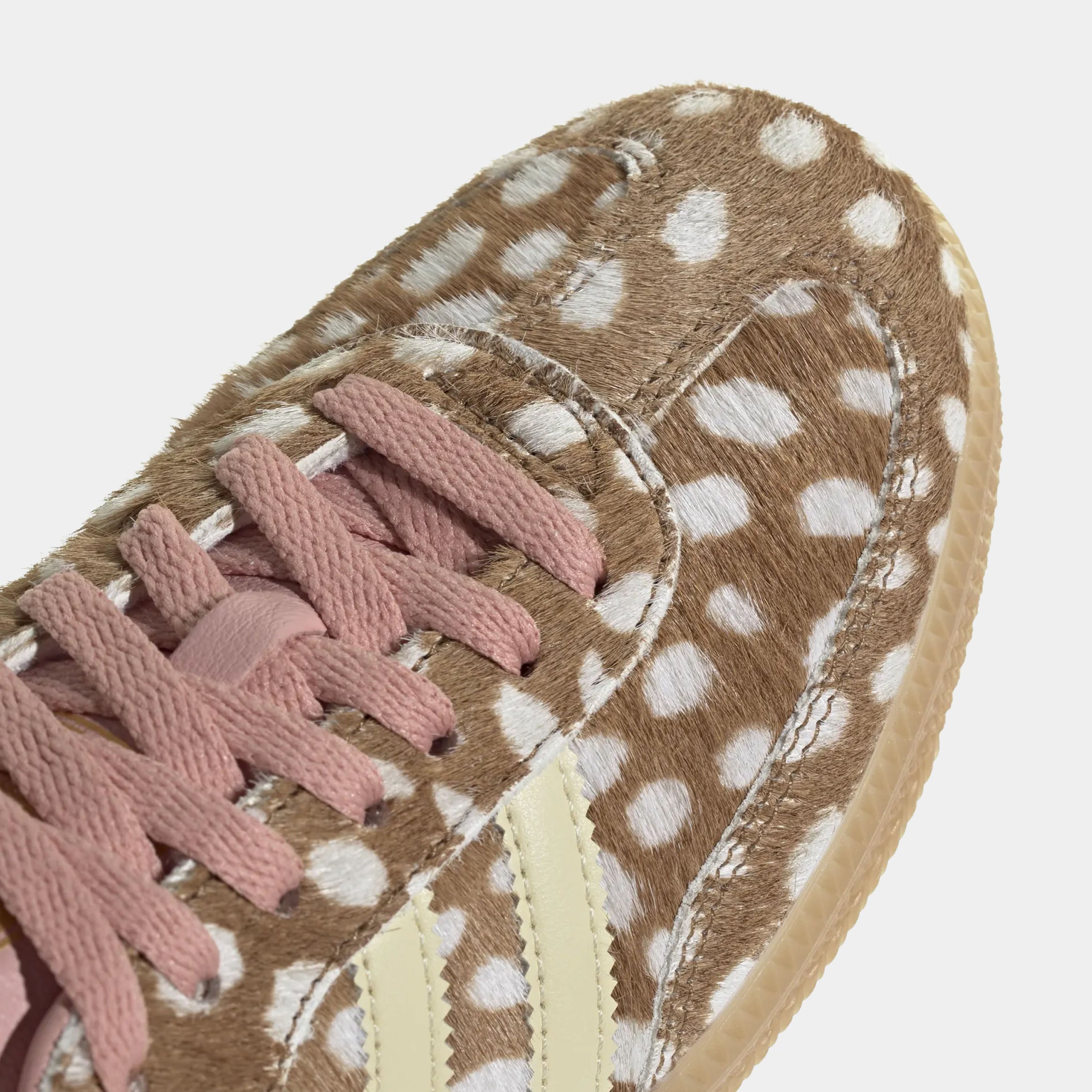 Samba OG Deer Print Womens Lifestyle Shoes (Brown Desert/Warm Vanilla/Wonder Mauve) - Image 4