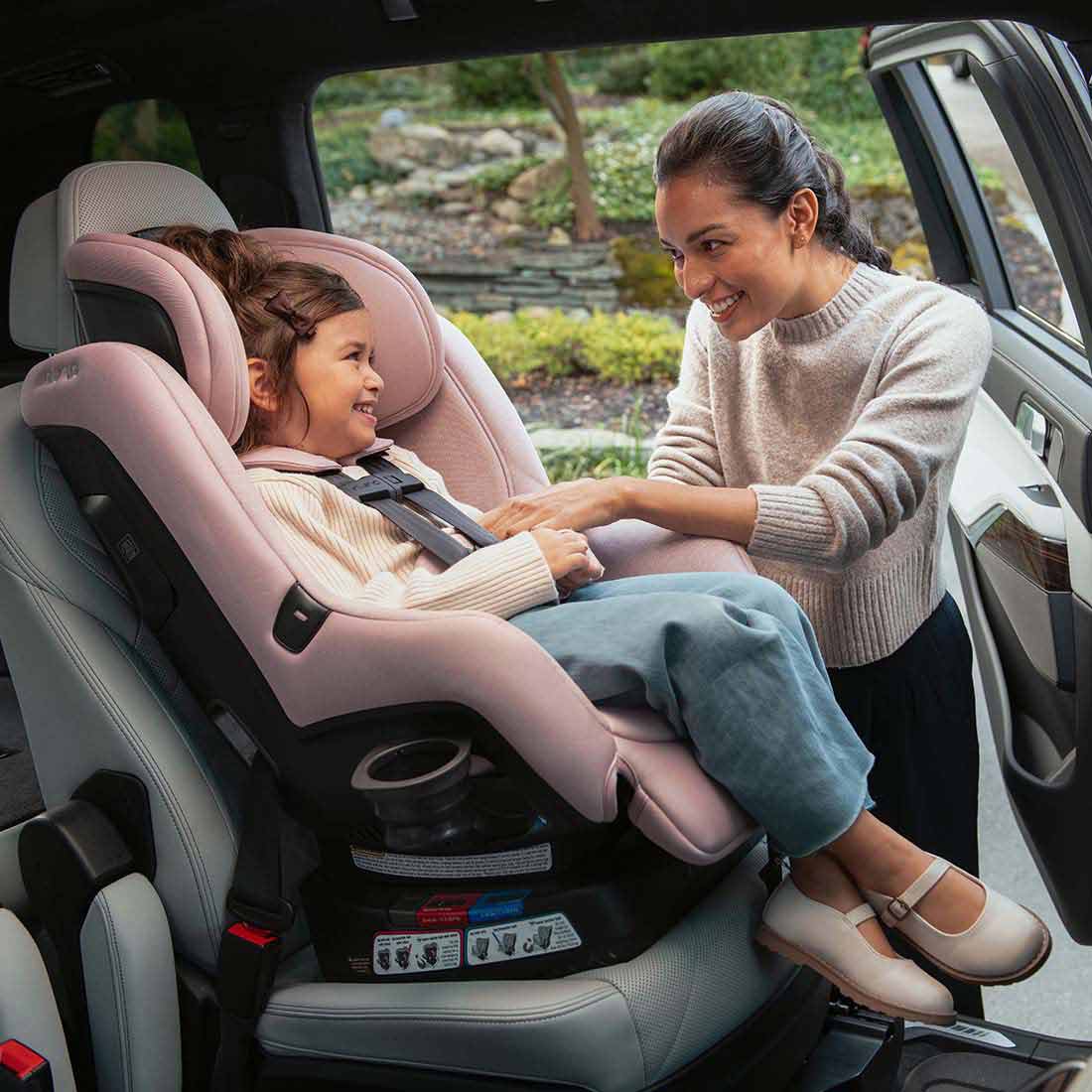 Nuna RAVA Flame Retardant Free Convertible Car Seat - Image 3