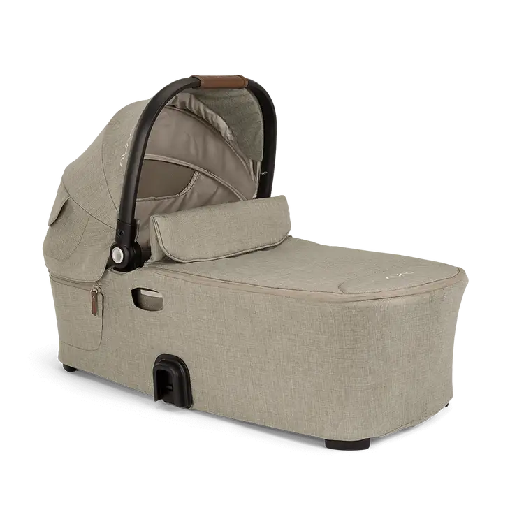 Nuna Demi Next Bassinet and Stand - Image 10