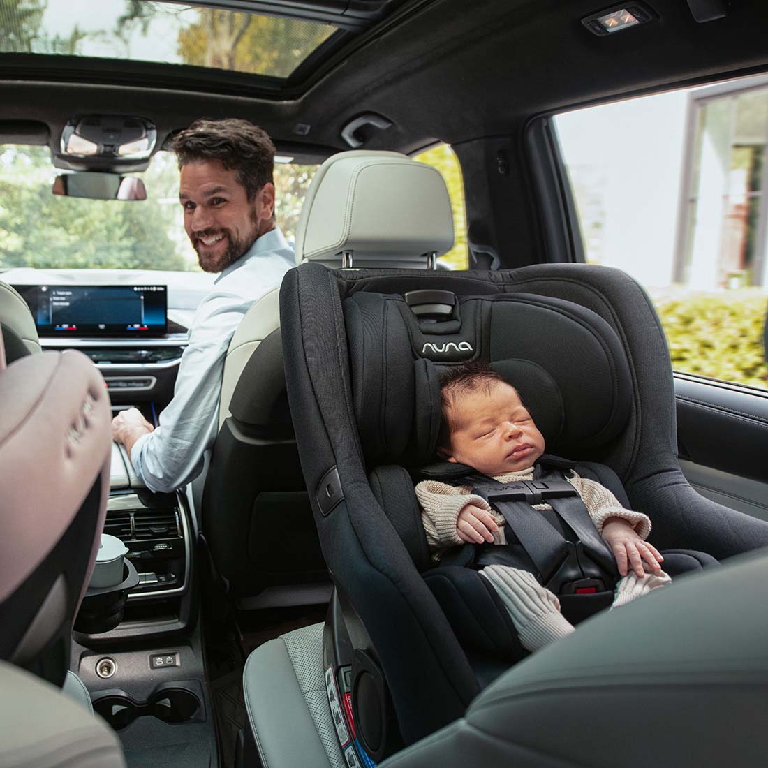 Nuna RAVA Flame Retardant Free Convertible Car Seat - Image 9