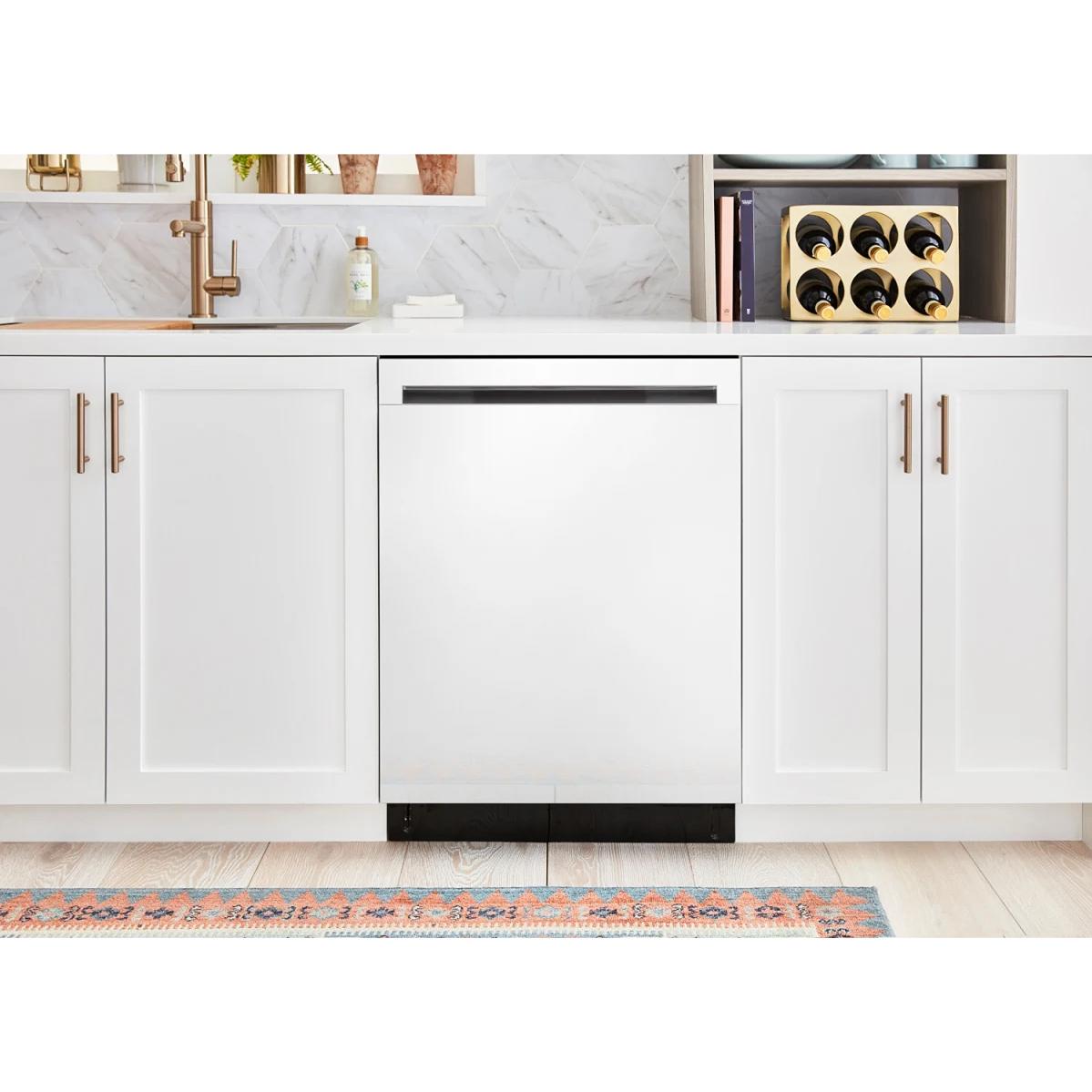 LG Built-in Dishwasher with SenseClean™ Wash System LDNPQ445W - Image 8