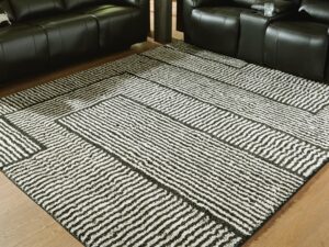 Kurtmen Large Rug