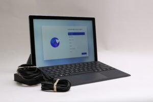 12.3" Microsoft Surface Pro 7+, i5-1135G7, 16GB, 256GB SSD, Touch