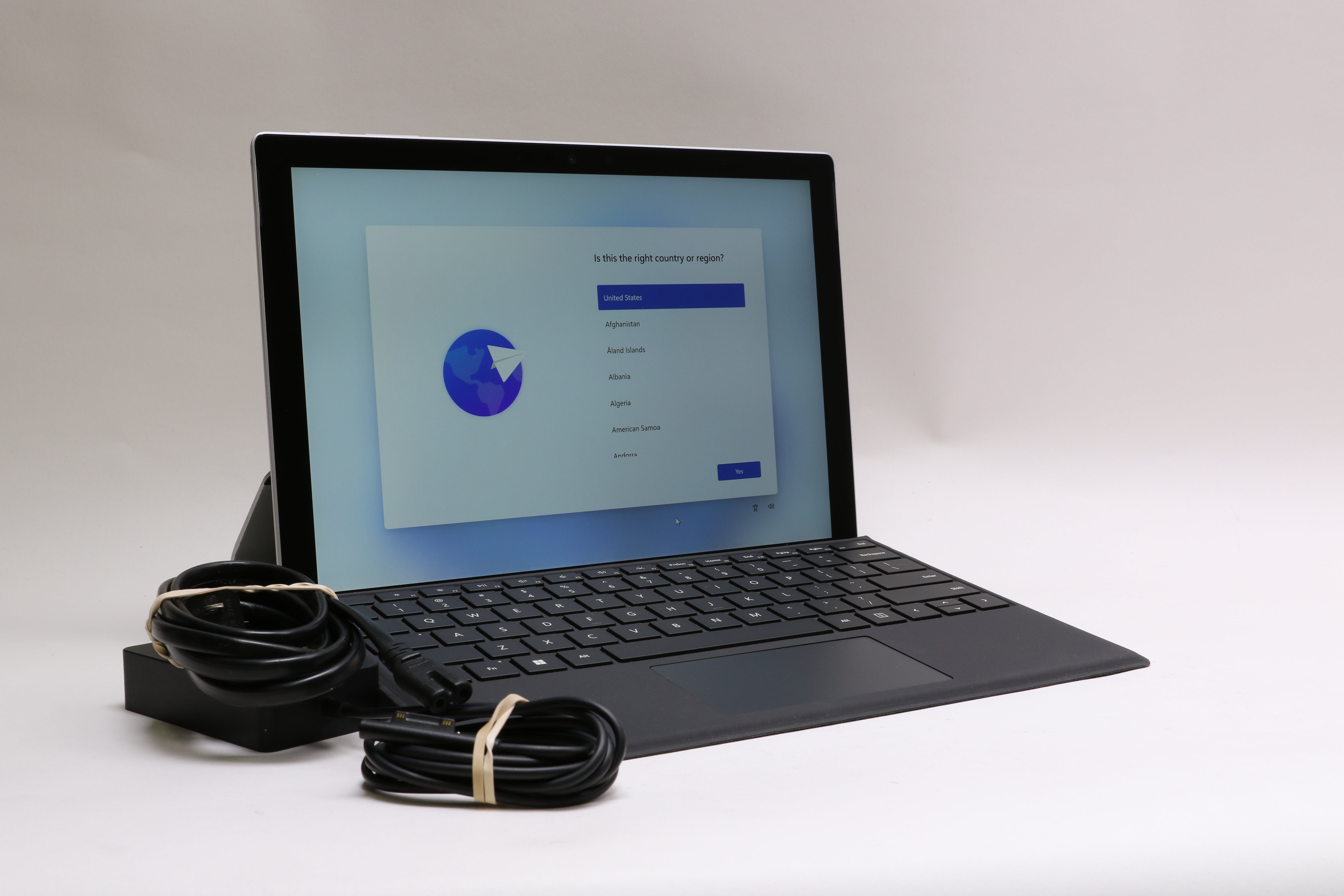 12.3" Microsoft Surface Pro 7+, i5-1135G7, 16GB, 256GB SSD, Touch