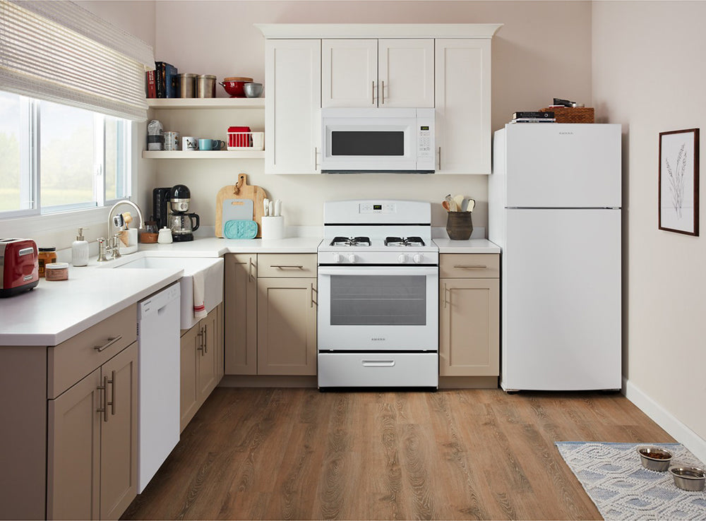 19.3 CuFt Top Mount Refrigerator in White - Image 2