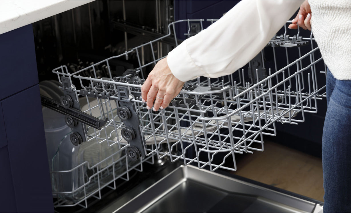 52 dBA Steam Sanitize Front Control Dishwasher in White with Dry Boost™ - Image 6