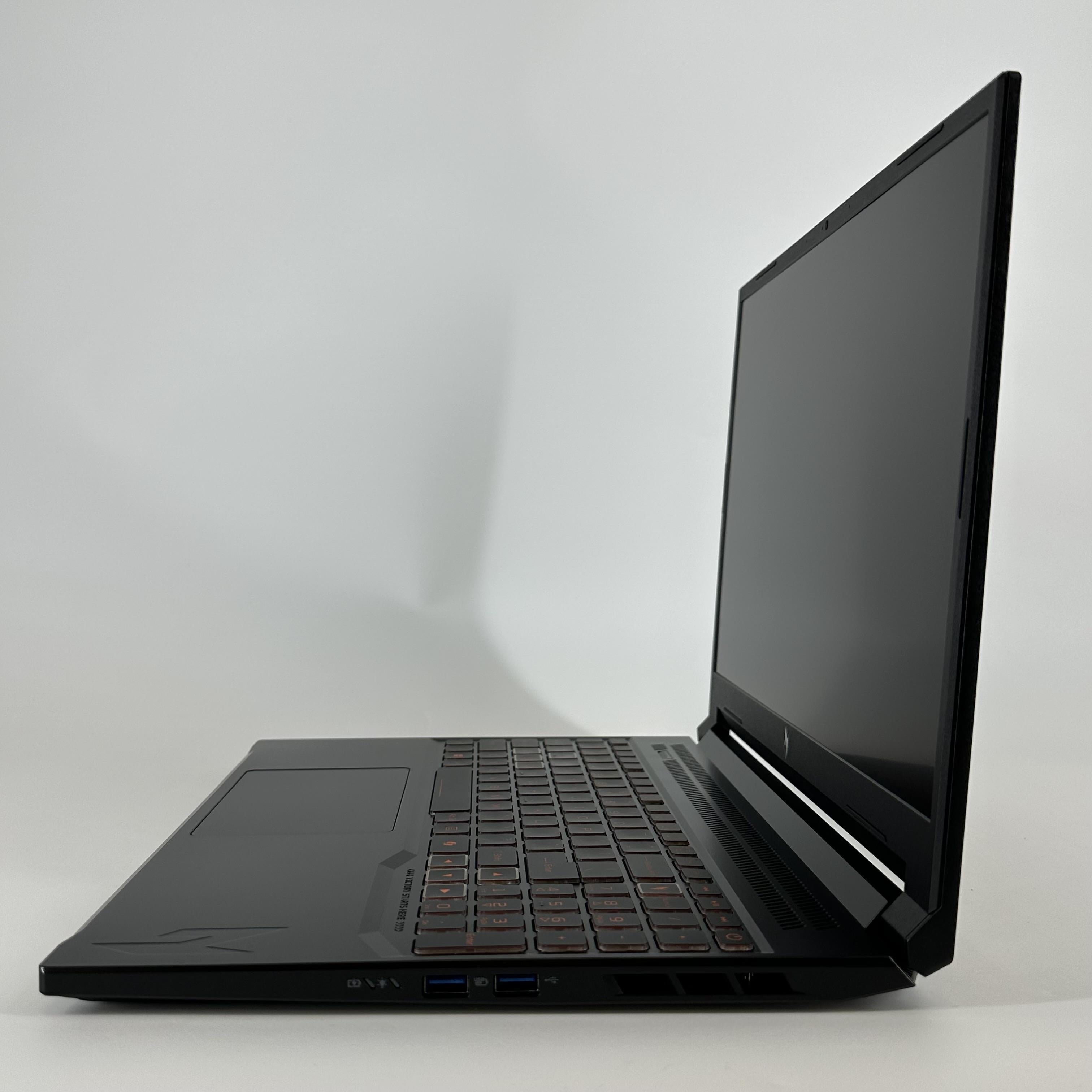 Acer Nitro V 16 Black 4.3 GHz AMD Ryzen 5 240 32GB RAM 512GB Solid State Drive NVIDIA GeForce RTX 5050 8 GB - Image 3
