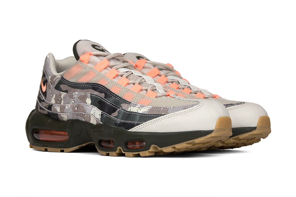 Air Max 95 Essential - Desert Sand/Sunset Tint/Black - Image 2