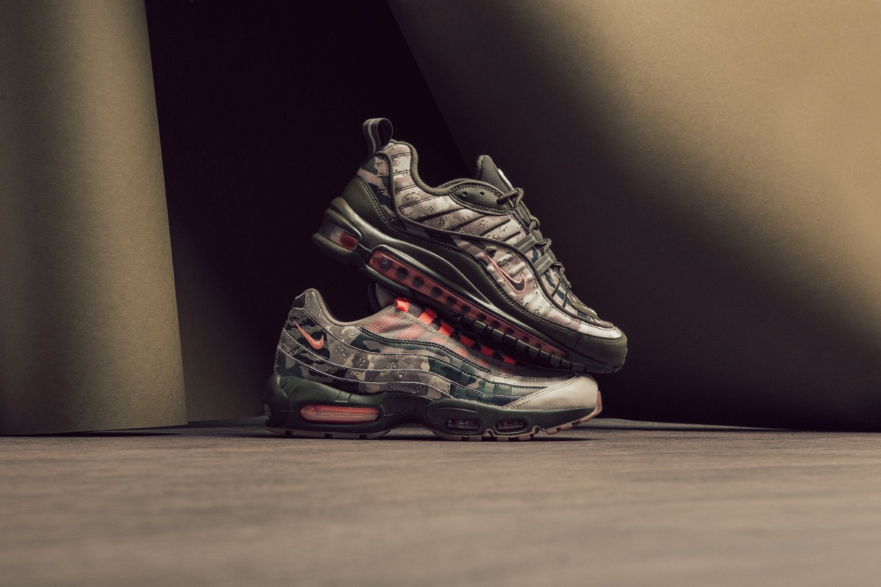 Air Max 95 Essential - Desert Sand/Sunset Tint/Black - Image 5
