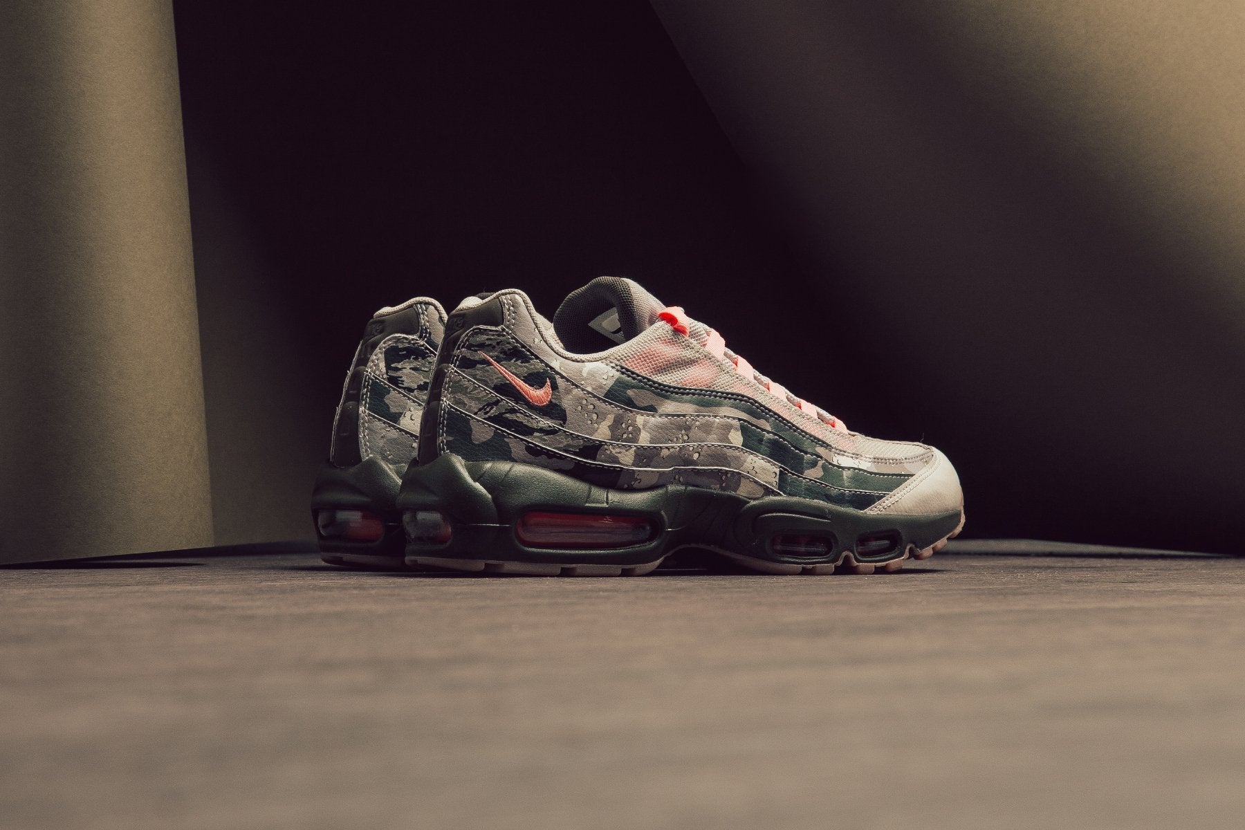 Air Max 95 Essential - Desert Sand/Sunset Tint/Black - Image 6